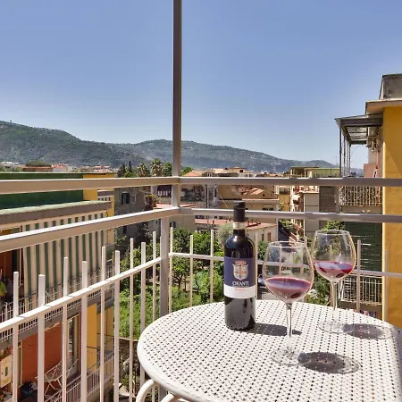 Apartment Blue Sky Sorrento Free Parking *